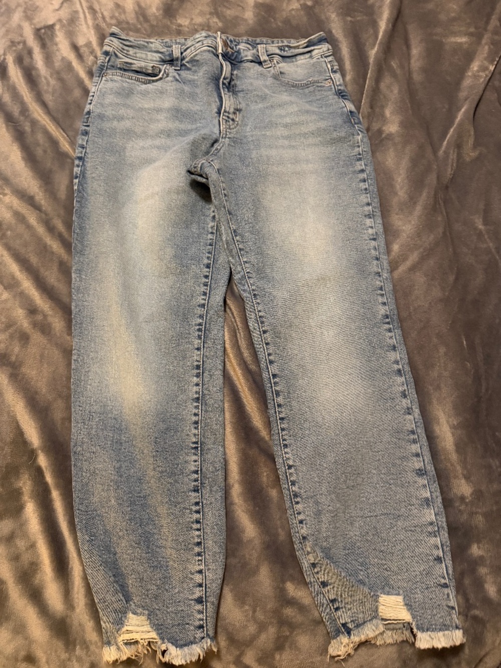 Time and Tru Women's Size 10 High Rise Skinny Jeans Distressed Frayed Hem